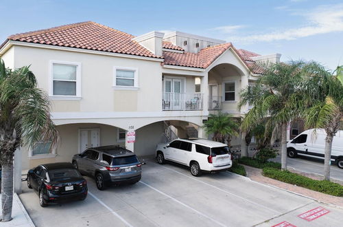 Photo 26 - Courtyard Condo, Sleeps 8 w Pool, Next to Beach