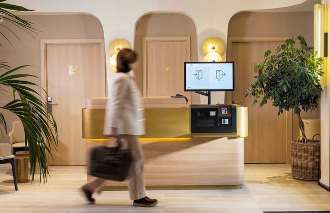 Yuna Porte Maillot - ApartHotel - Foto 13