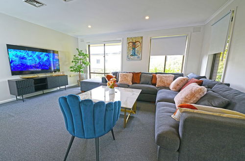 Photo 14 - Maroondah 3BR Brick House