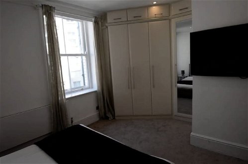 Foto 5 - Beautiful 2-bed Flat in London