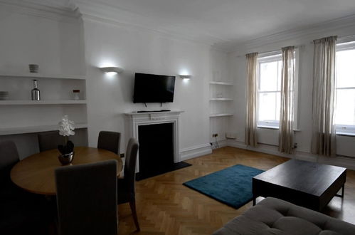 Photo 1 - Beautiful 2-bed Flat in London