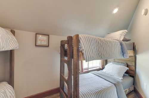 Photo 20 - Unique, Renovated Barn Vacation Rental in Donnelly