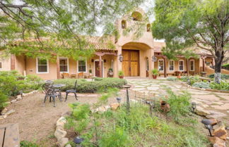 Photo 1 - Los Cerrillos Hillside Hacienda on 65 Acres