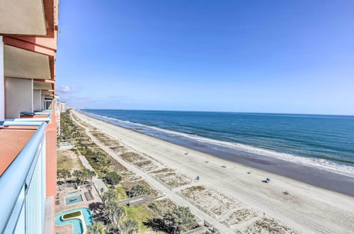 Photo 13 - Myrtle Beach Retreat: Steps to Ocean & Pier