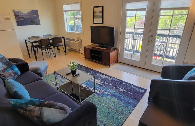 Hood River Suites Apartment Hotel - Photo 23