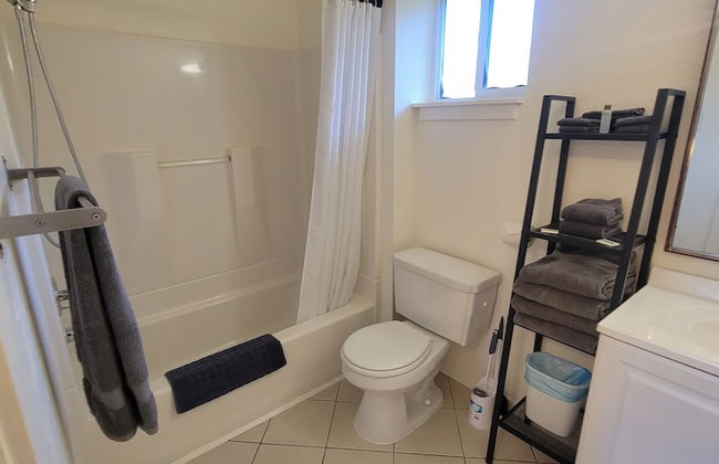 Hood River Suites Apartment Hotel - Photo 50