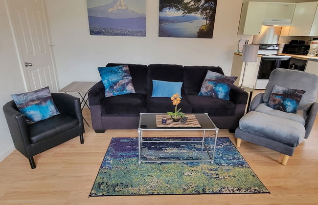 Hood River Suites Apartment Hotel - Photo 40