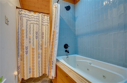 Foto 7 - Leavenworth Cabin w/ Private Hot Tub