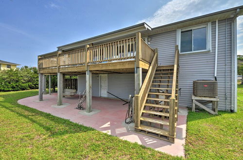 Photo 18 - Waterfront Harkers Island Home: Sunset View & Dock