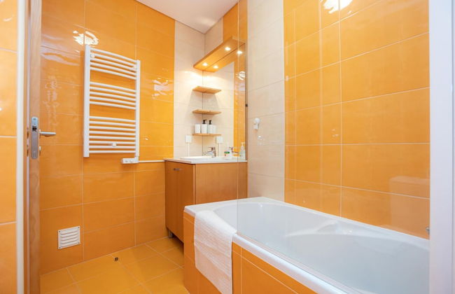 Terrace Bairro Novo by Rent4all - Foto 12