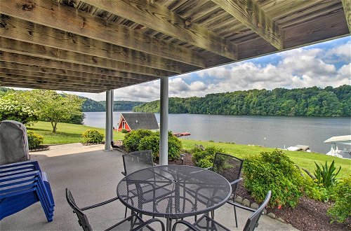 Foto 27 - Lakefront Hiwassee Home w/ Private Dock & Deck