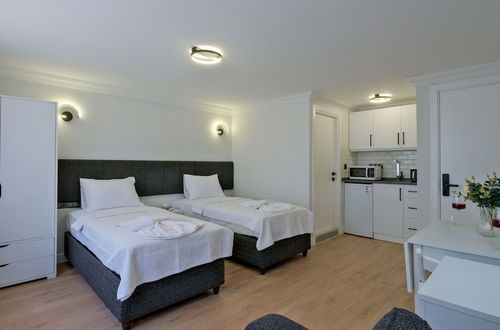 Foto 7 - Miralya Suites