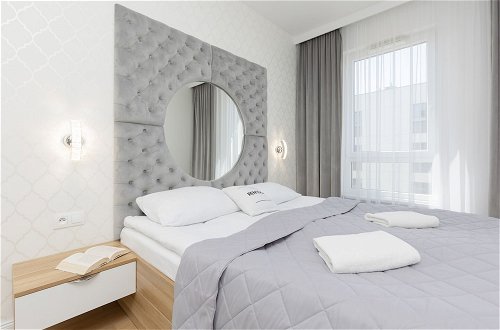 Photo 1 - Glamour Apartment Warsaw by Renters