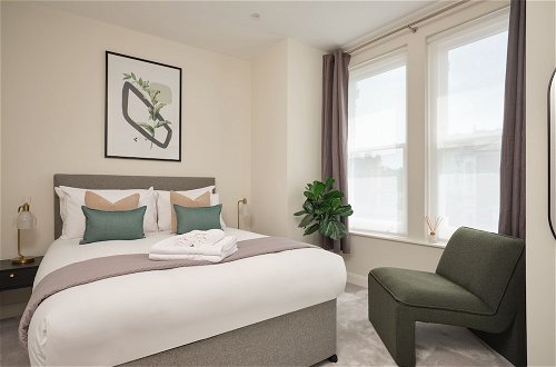 Photo 9 - Fulham Hestercombe House by Viridian Apartments