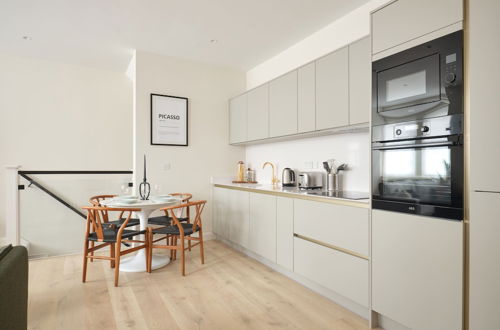 Photo 12 - Fulham Hestercombe House by Viridian Apartments