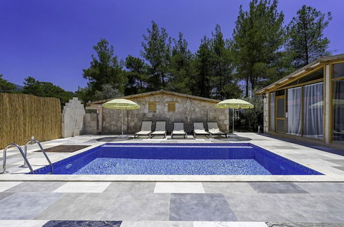 Photo 14 - Stone Vacation Flat w Pool in Kas