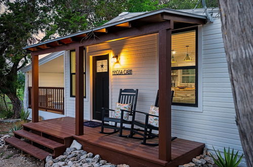 Photo 23 - Luxury Cottage With Hill Country Views - Private Deck