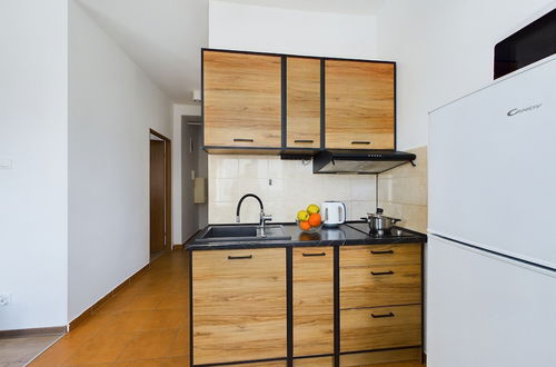 Photo 10 - Apartment Abrahama by Renters