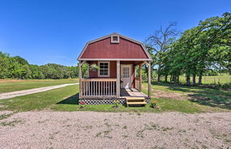 Foto 3 - Lake Fork Tiny Home: Outdoor Dining & Grill