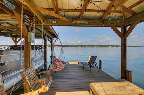 Photo 11 - Lakefront Retreat w/ Private Dock & Boat Rental