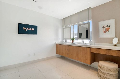 Foto 39 - Roami at Collins Ave Penthouse