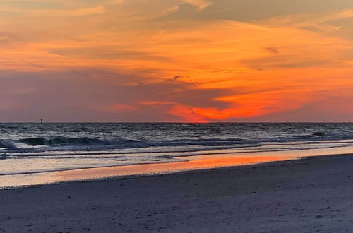 Photo 28 - Bright Coastal Condo: Walk to Lido Key Beach