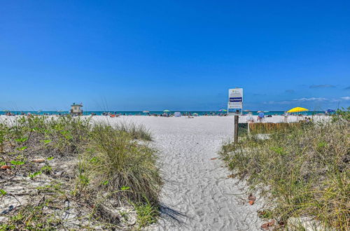 Photo 25 - Lido Key Hideout w/ Patio & Yard + Walk to Beach