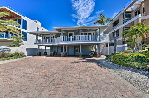 Photo 9 - Lido Key Hideout w/ Patio & Yard + Walk to Beach