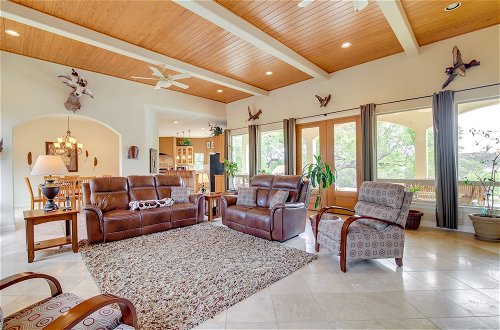 Photo 11 - Luxe Lake Travis Vacation Rental w/ Heated Pool
