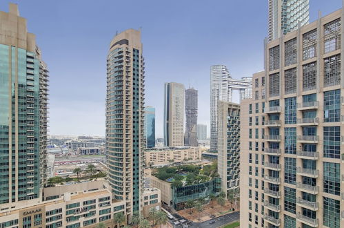 Foto 15 - Manzil -Cozy 1BR Apt w/ Downtown Skyline Burj View