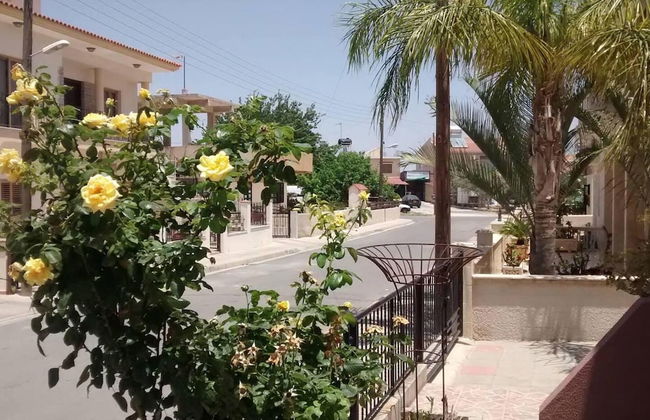 Immaculate 4-bed Apartment in Larnaca - Foto 1