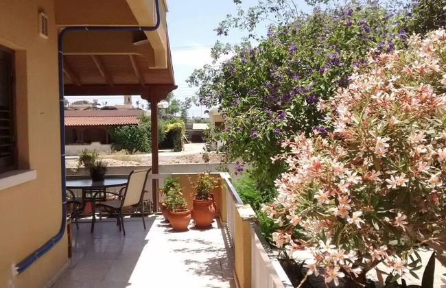 Immaculate 4-bed Apartment in Larnaca - Foto 18
