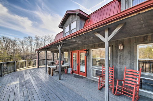 Photo 15 - Strawberry Plains Cabin: Private Pond & Game Room