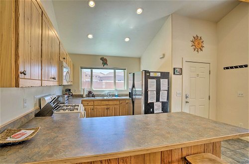 Foto 33 - Moab Townhome w/ Pool Access + Stunning Mtn Views