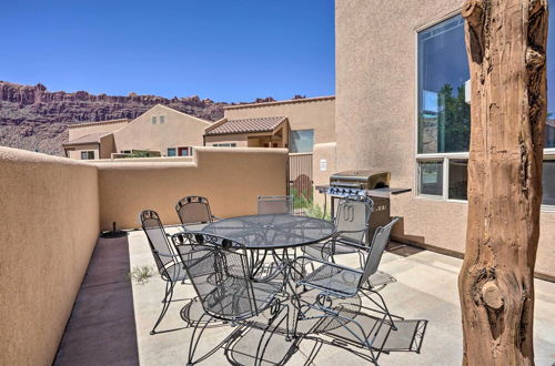 Foto 22 - Moab Townhome w/ Pool Access + Stunning Mtn Views