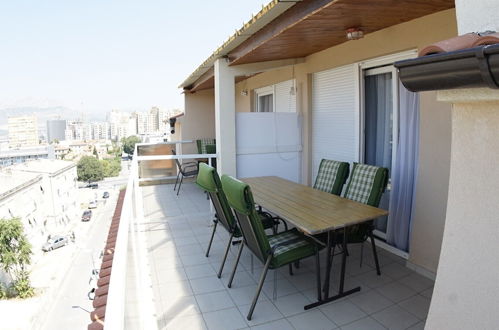 Photo 19 - Inviting 3 Sleeper Apartment in Split