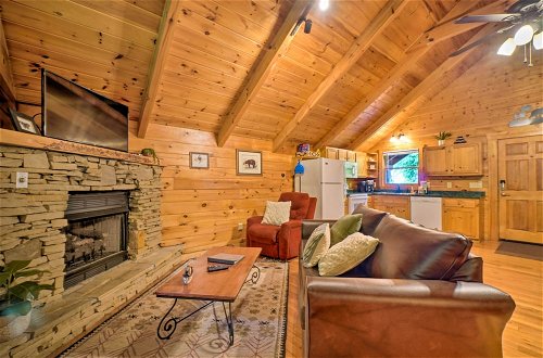 Foto 10 - 'mountain Dream Cabin' w/ Deck, 7 Mi to Gatlinburg
