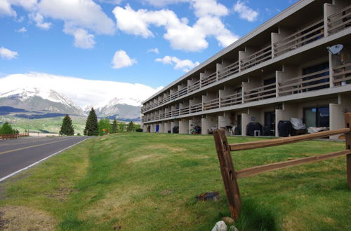 Photo 7 - Scenic Dillon Condo w/ Hot Tub & Mountain Views