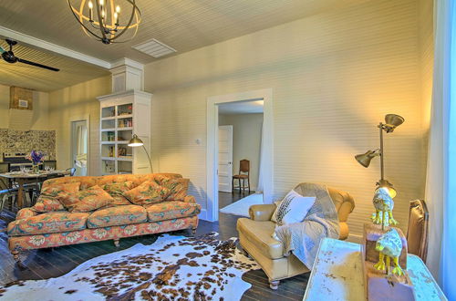 Photo 16 - Updated Boerne Cottage: Sip, Explore & Relax