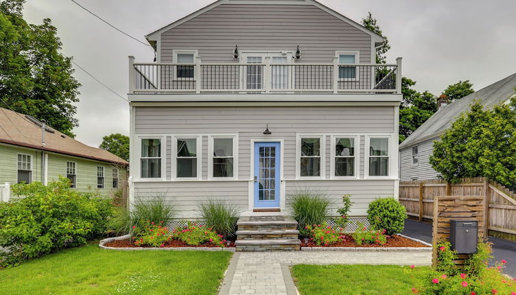 Foto 1 - Renovated Barrington Cottage w/ Beach Access