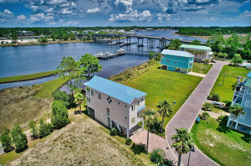 Photo 29 - Riverfront Carrabelle Home w/ Furnished Patio
