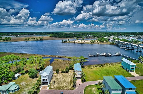Photo 23 - Riverfront Carrabelle Home w/ Furnished Patio
