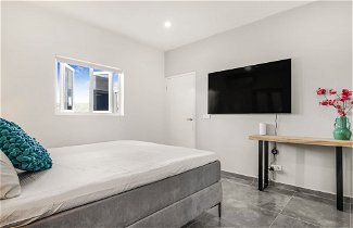 Photo 2 - Modern 3-bed Apartment in Papaya Resort Curacao