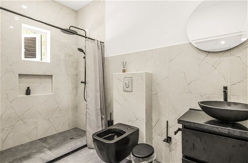 Photo 15 - Modern 3-bed Apartment in Papaya Resort Curacao