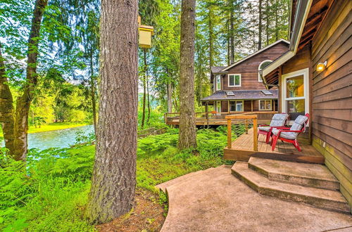 Photo 20 - The River House' w/ Deck, on Mckenzie River