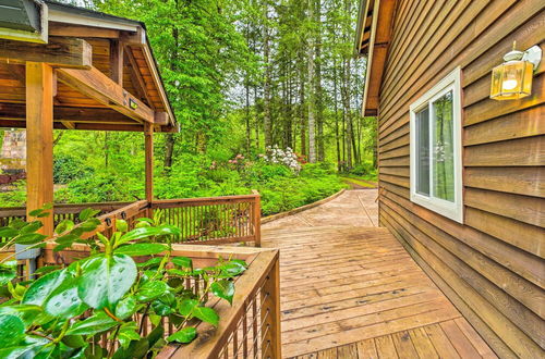 Photo 13 - The River House' w/ Deck, on Mckenzie River