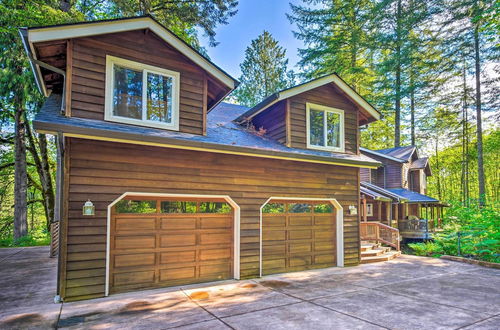 Photo 3 - The River House' w/ Deck, on Mckenzie River