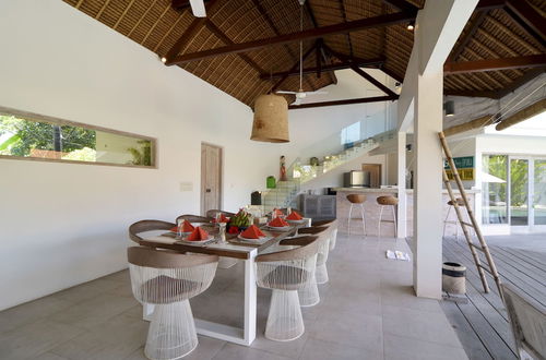 Photo 34 - stunning 4 Bedrooms Private Pool Villa in Canggu