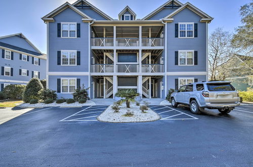 Photo 21 - Spacious Southport Condo w/ Balcony