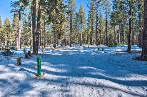 Photo 6 - Cozy Mountain Cabin ~ 7 Mi to Heavenly Ski Resort